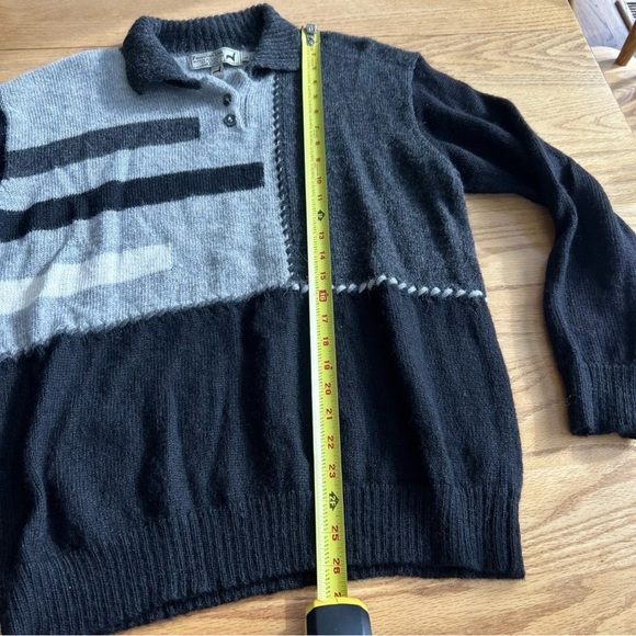 Peruvian Link 100% Alpaca Collection Size Large Black Grey Collared Sweater Top - Picture 6 of 7